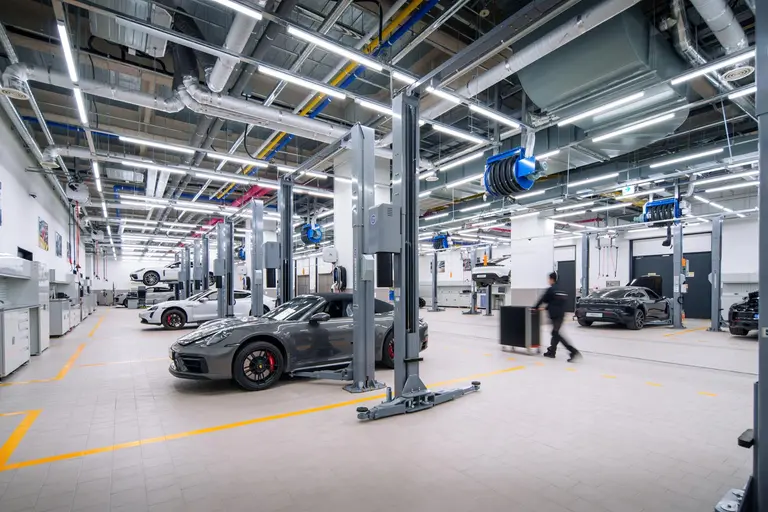 Официальный дилер Porsche Сэён Мобилити проводит летнюю сервисную акцию