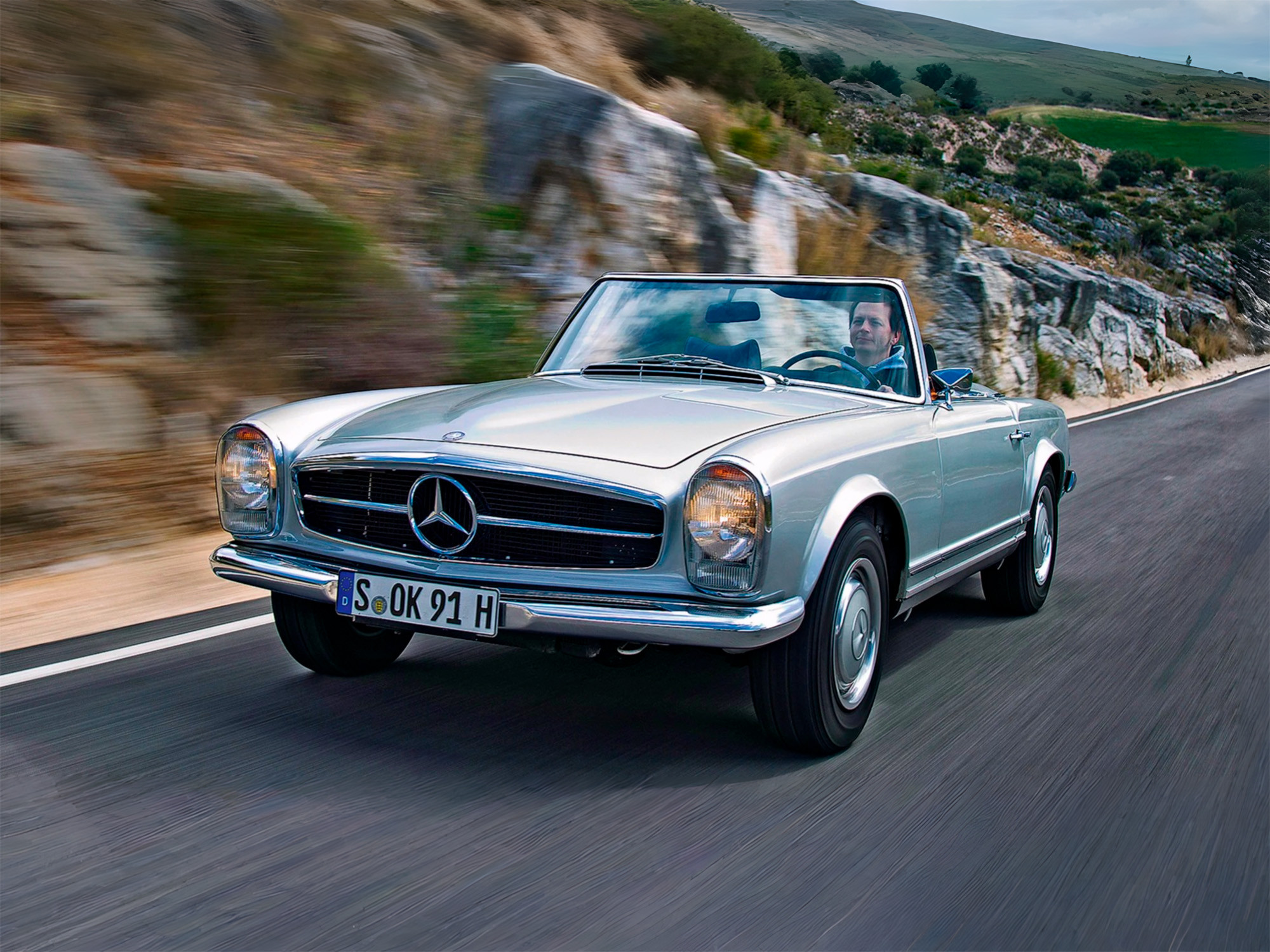 История Mercedes-Benz SL W113