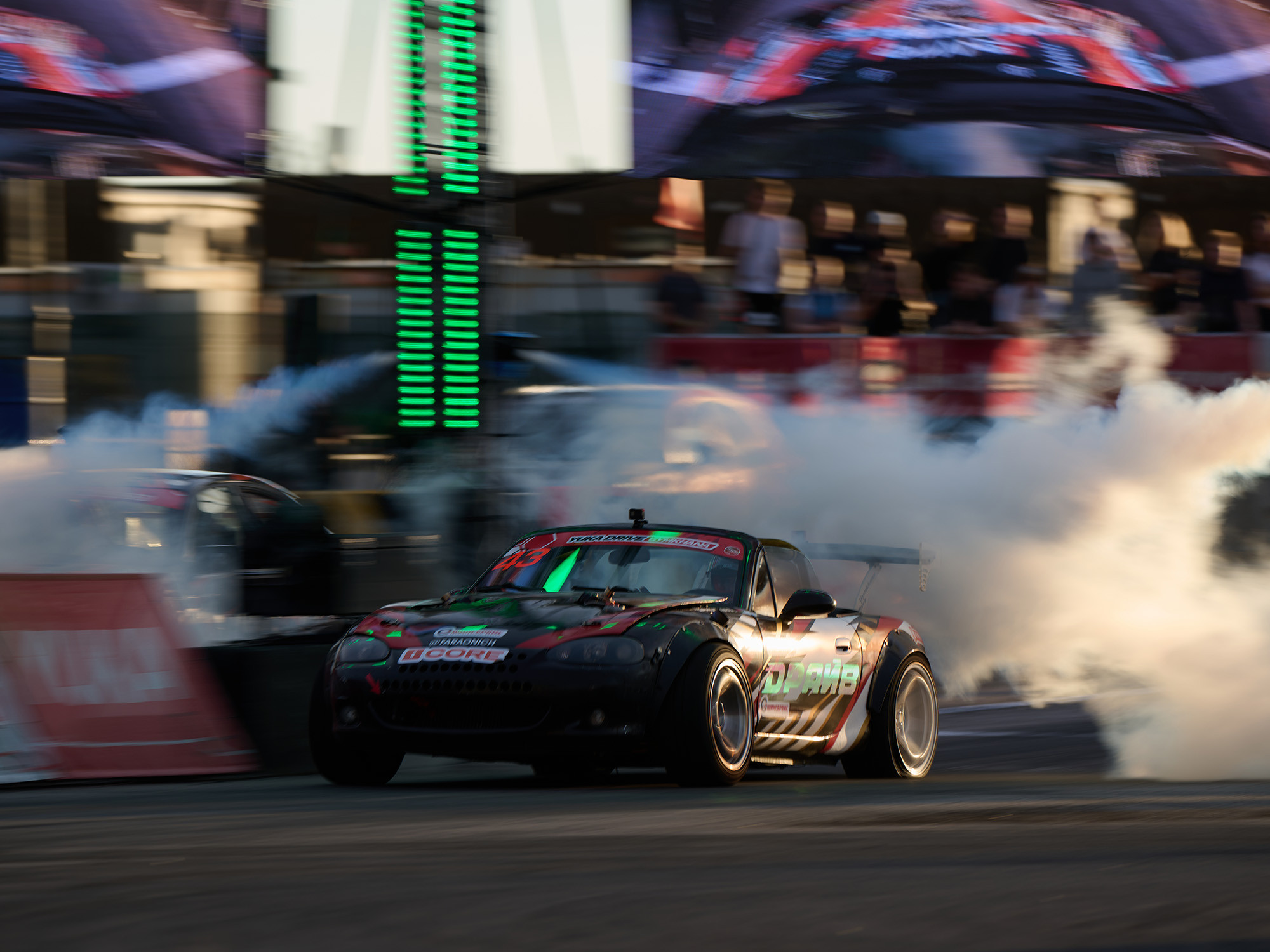 От футбола к автоспорту: «Газпром Арена» приняла 2 этап Yuka Drive Gymkhana