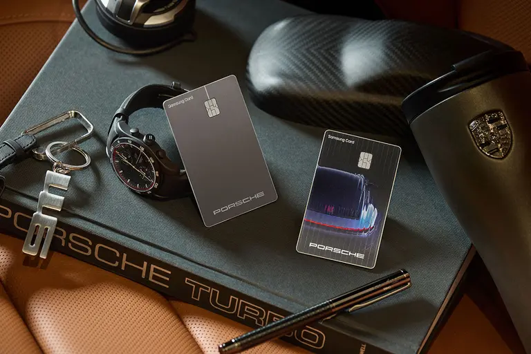 Porsche запускает брендовую кобрендинговую карту «Porsche Samsung Card»