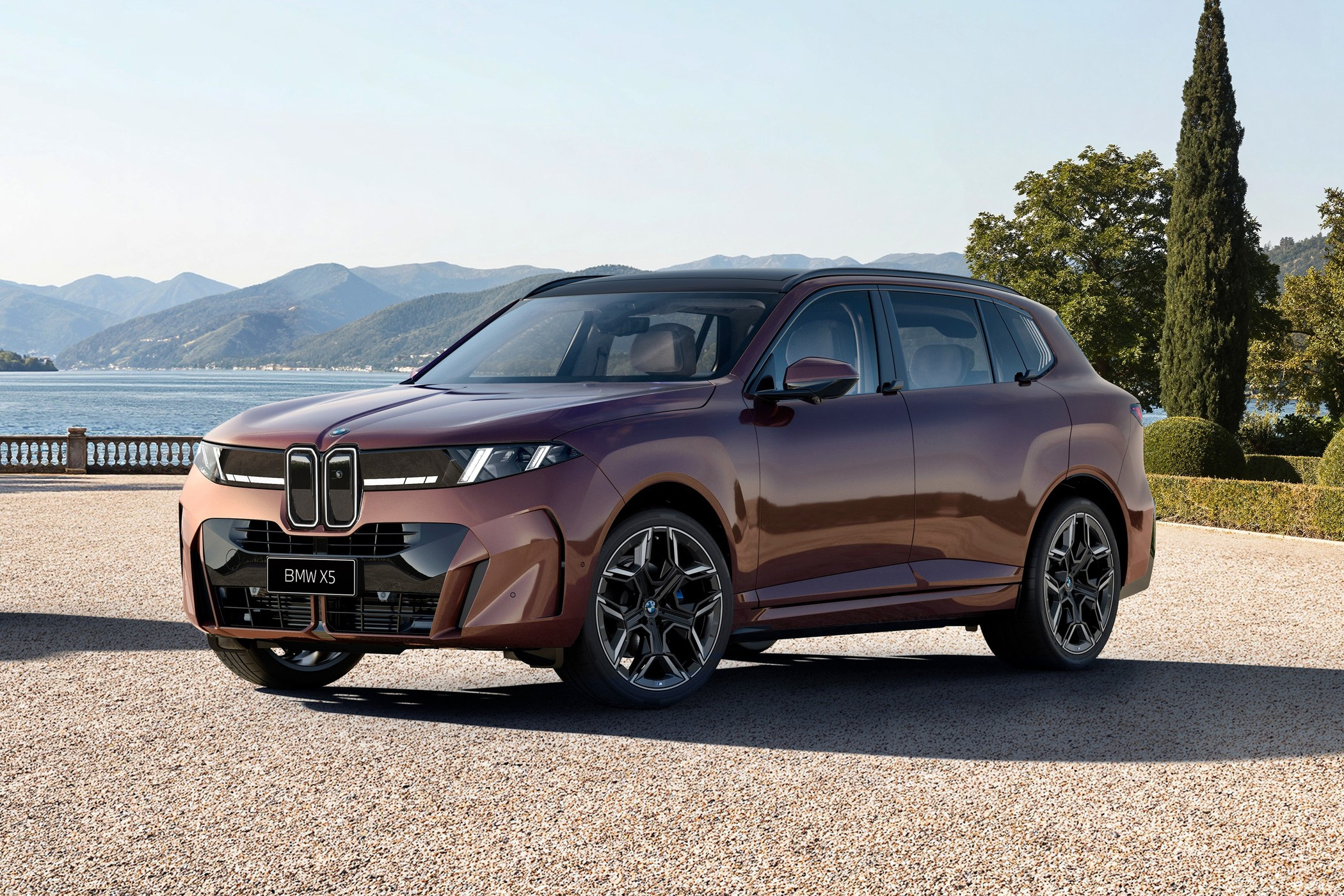 Новый BMW X5 L для Китая: плюс 130 мм к колёсной базе и надежда вернуть былую любовь