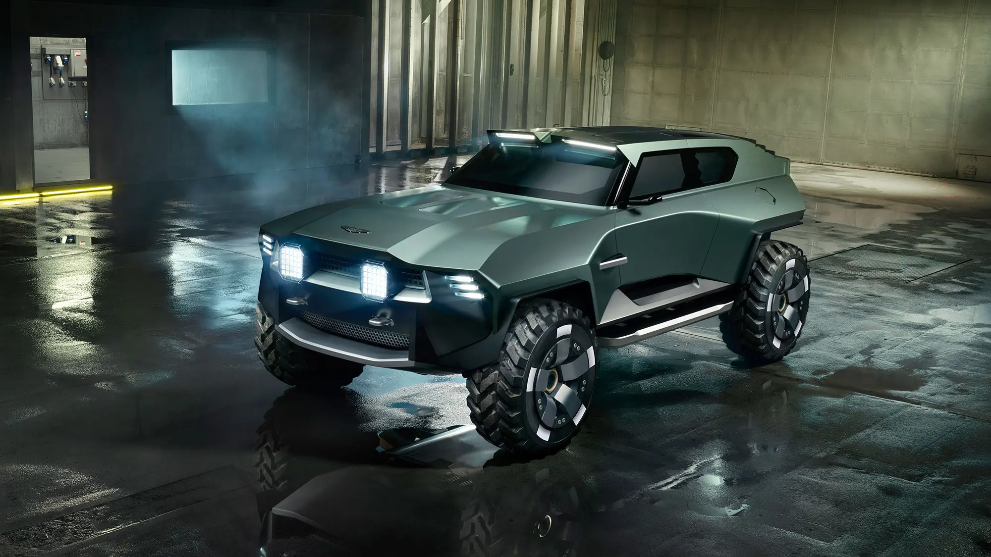 Aston Martin переключается на военные машины: знакомьтесь с Dreadnought