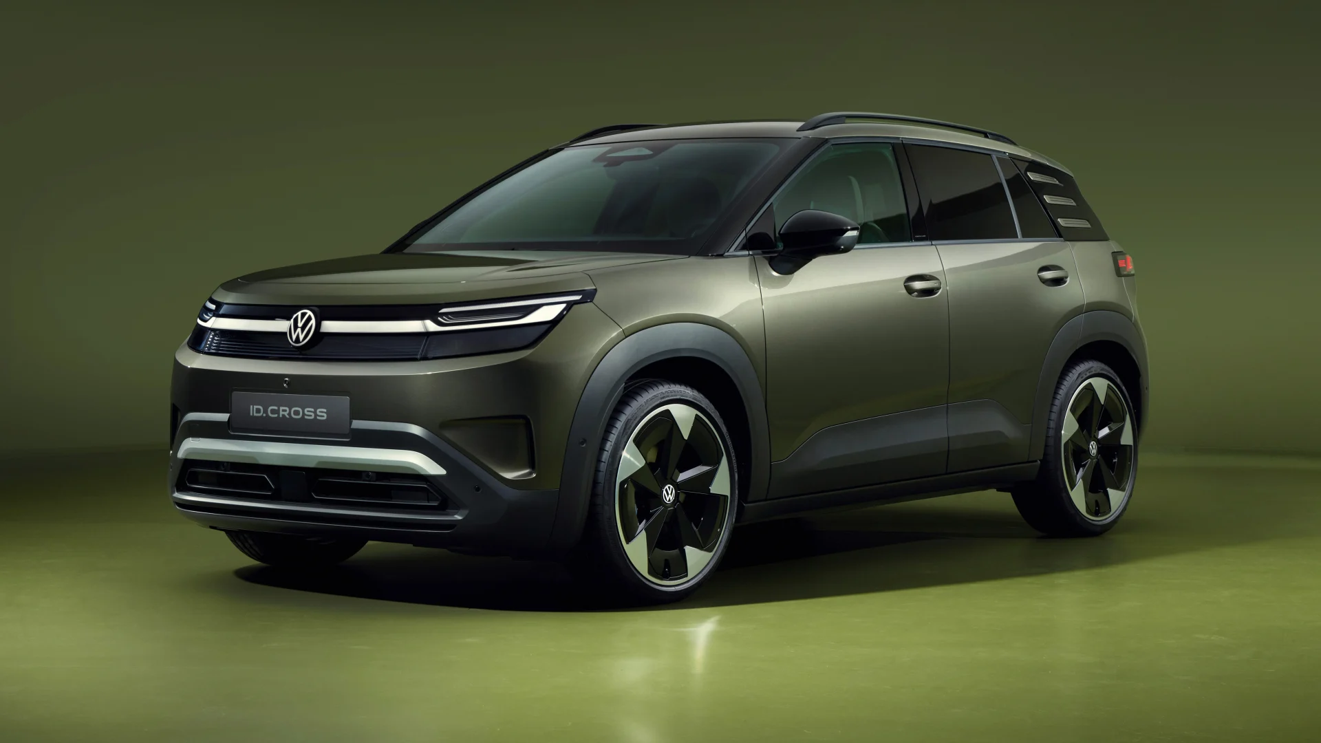 Volkswagen ID.Cross SUV имеет внешность Touareg по цене Polo