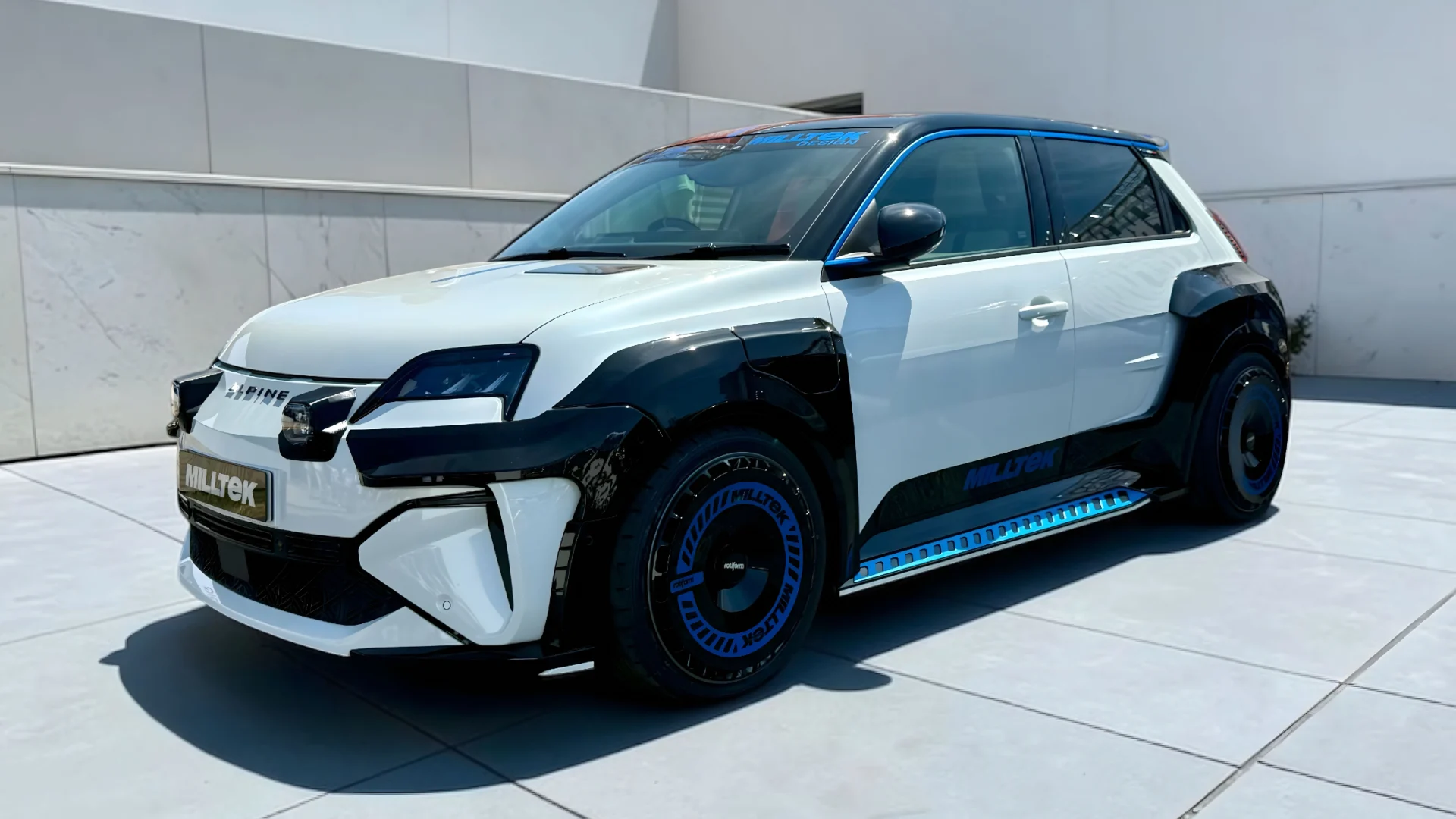 Milltek доработал очаровательные электромобили Renault, и нет, не с помощью фальшивого глушителя