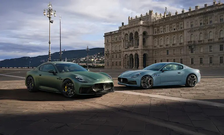 Мазерати представила обновлённые GranTurismo и GranCabrio с увеличенной на 40 л.с. мощностью