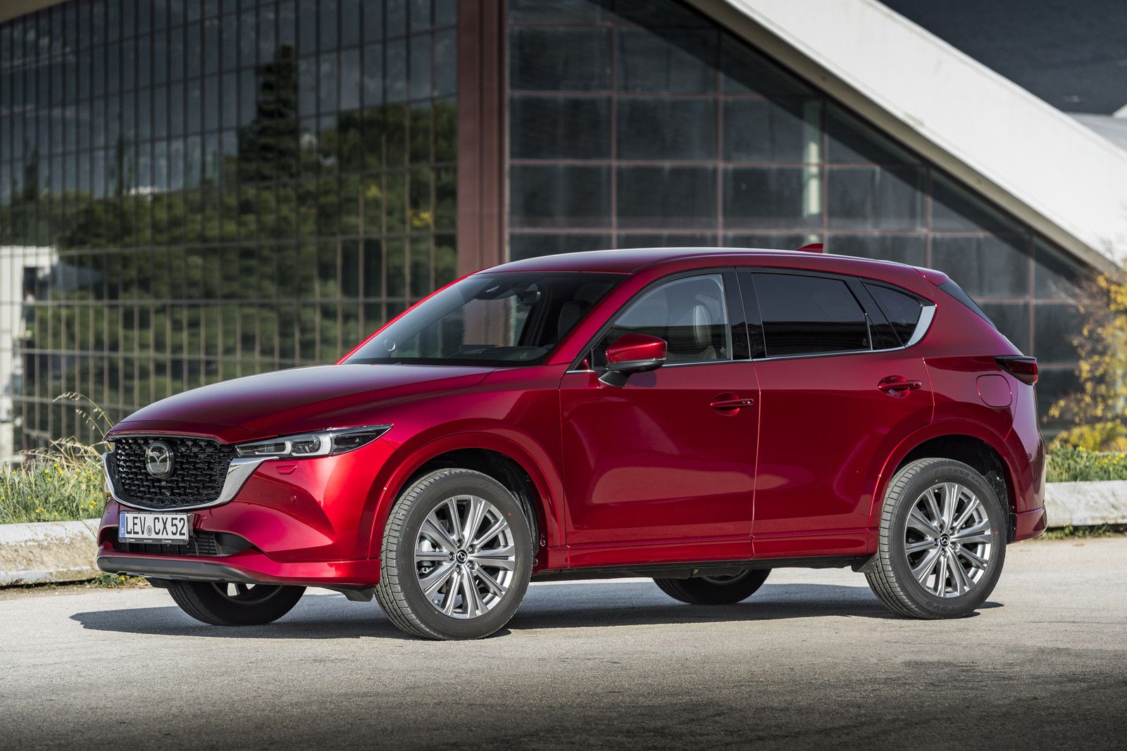 Авторынок РФ в июле: в ТОП-10 марок вернулся GAC, в список бестселлеров – Mazda CX-5