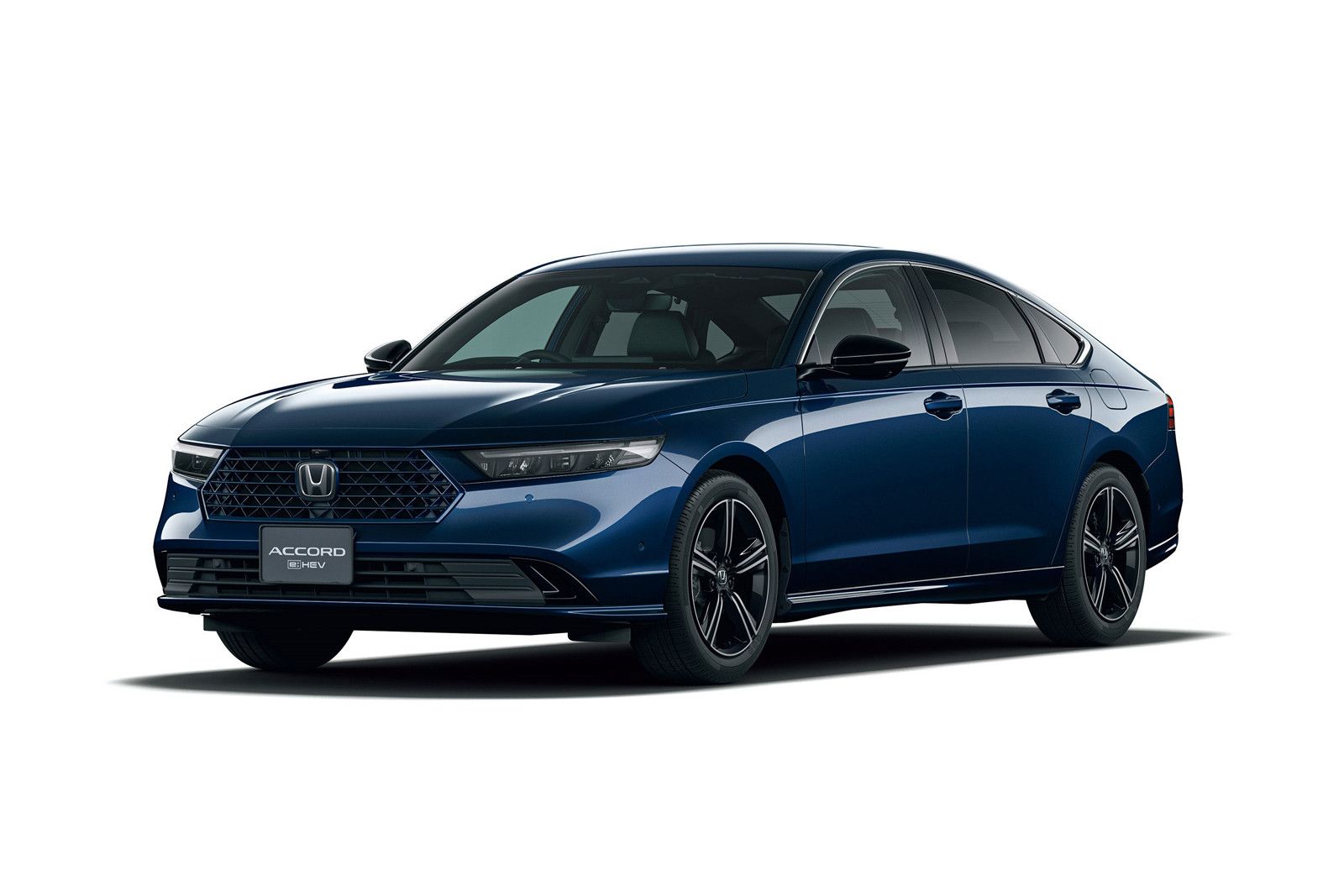 Honda обновила седан Accord в Японии, раскрыт прайс-лист