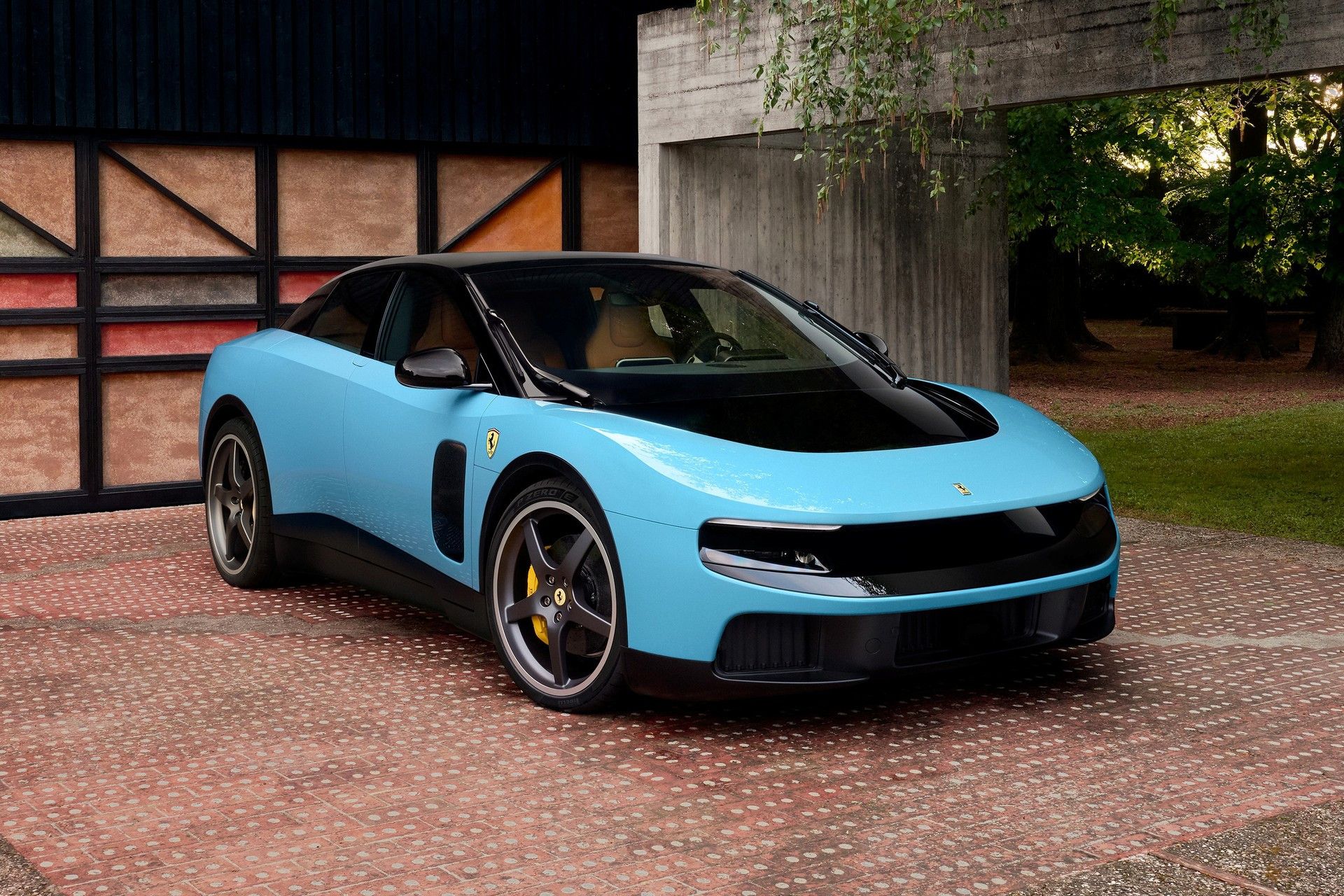 Всё идёт по плану вопреки критике: Ferrari распродала весь тираж Luce на этот год