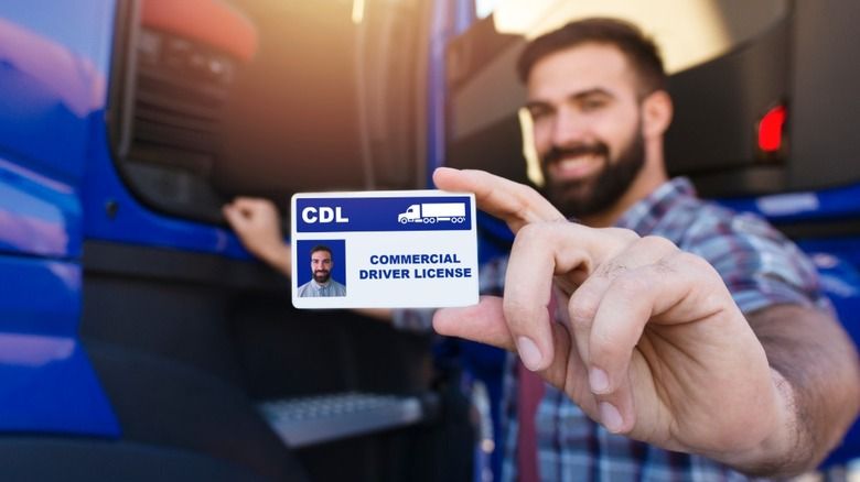 Что означают ограничения в водительских правах CDL?