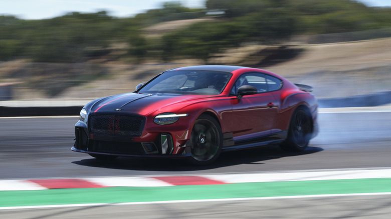 Bentley Supersports 2027 года — неожиданное удовольствие на треке