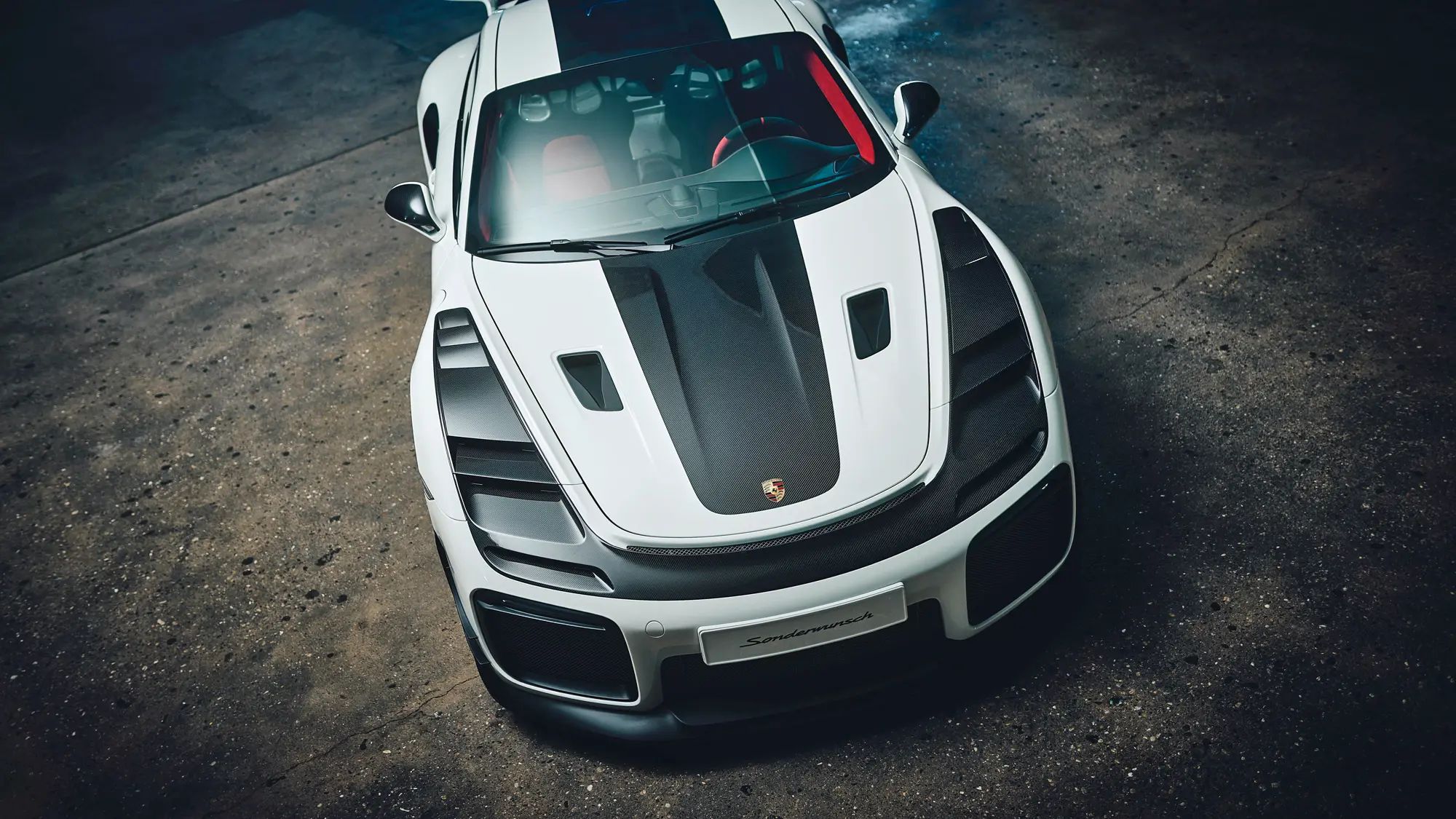 Уникальный Porsche Flachbau RS — это Sonderwunsch x Manthey, «микрофон вниз» на Монтерее 2026