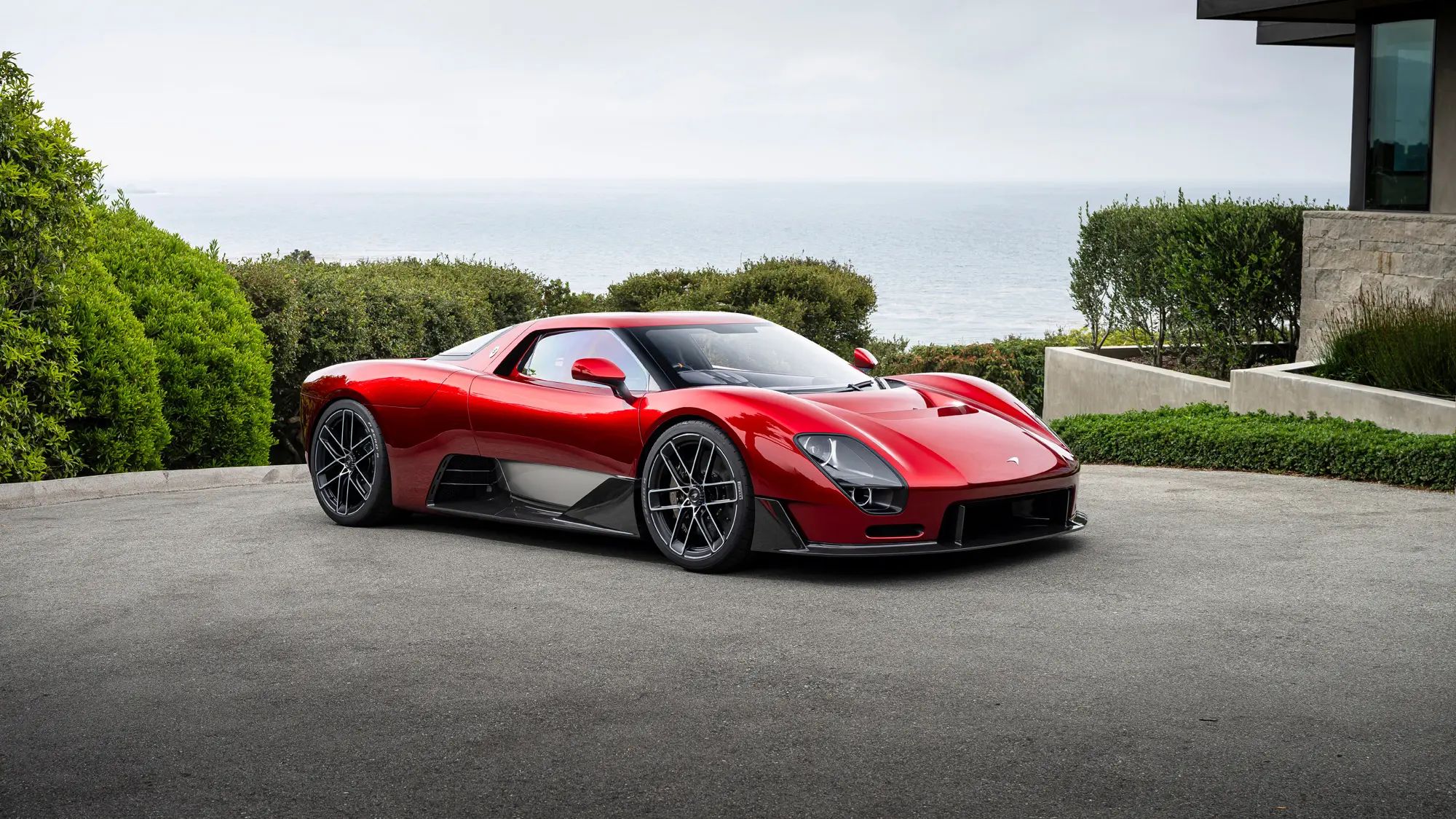 Возвращение к хорошим временам? Это первый McLaren с механической коробкой передач с 1992 года